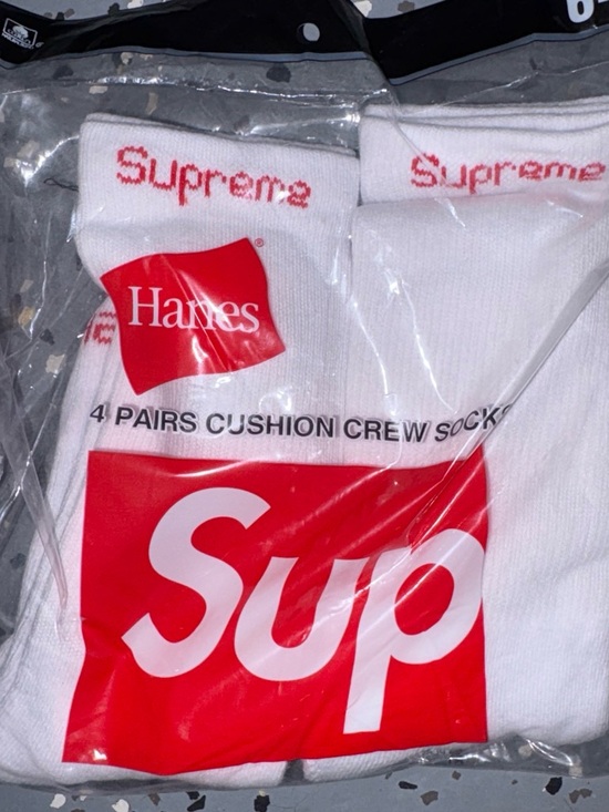 Supreme Other - Supreme socks